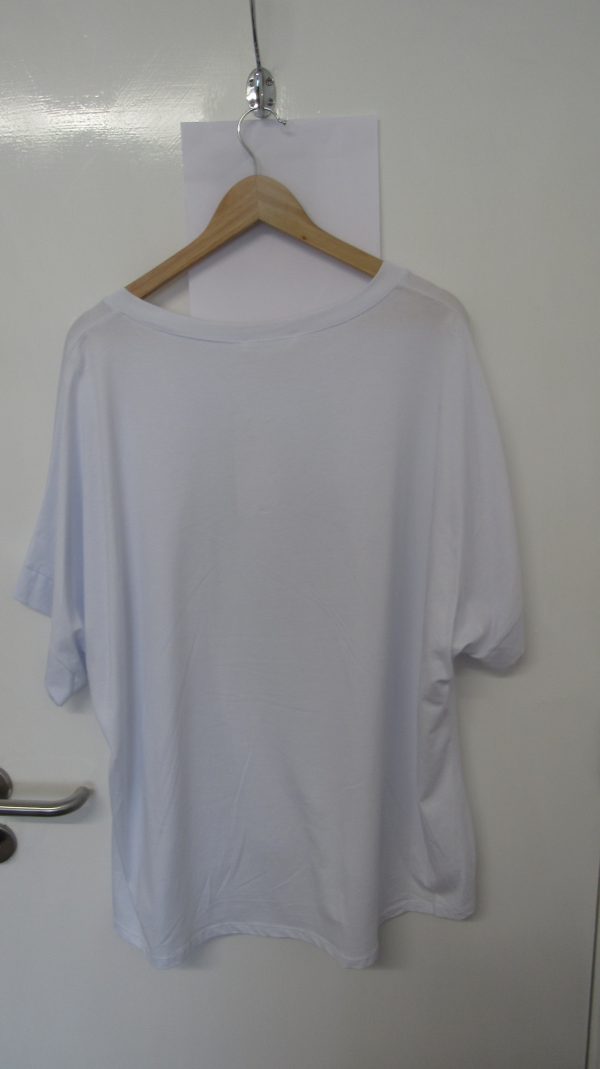New White with Blue Smiley Face T-shirt One Size fits sizes 14 16 18 20 - Image 6