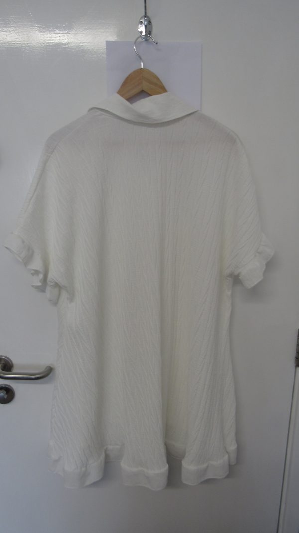New Ladies White Plus Size Button Down Shirt One Size fits 18 20 22 24 - Image 8