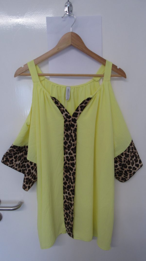 New Ladies Yellow Cold Shoulder with animal print trim top One Size fits sizes 18 20 22 - Image 2
