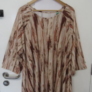 New Ladies Beige Stripe Print Stretchy Tunic Top One Size fits sizes 18 20 22 24