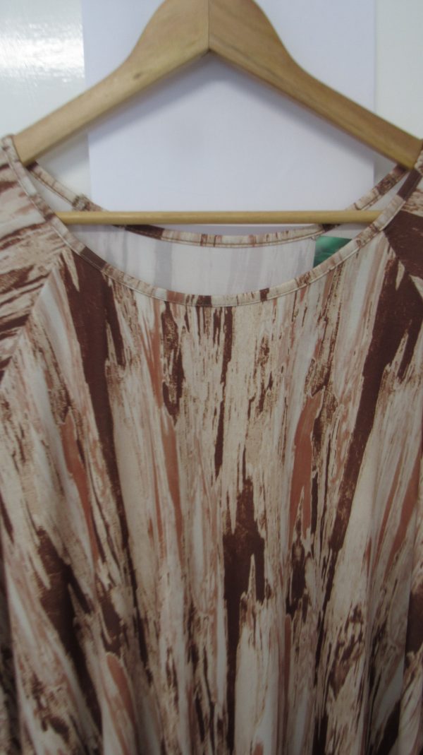 New Ladies Beige Stripe Print Stretchy Tunic Top One Size fits sizes 18 20 22 24 - Image 3