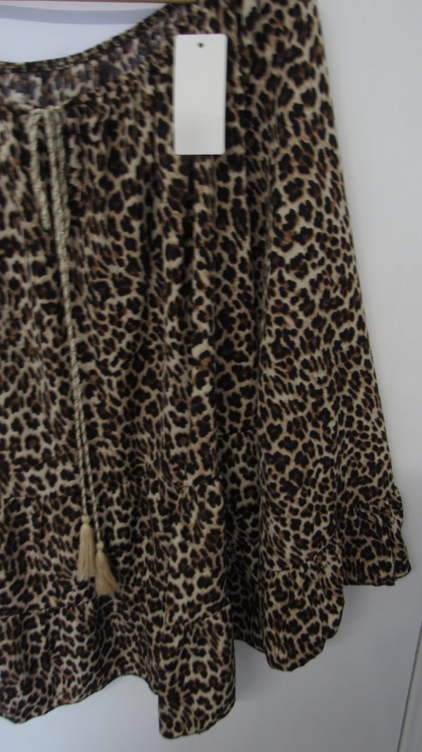 New Ladies Animal Print Frill Top One Size fits sizes 18 20 22 - Image 3