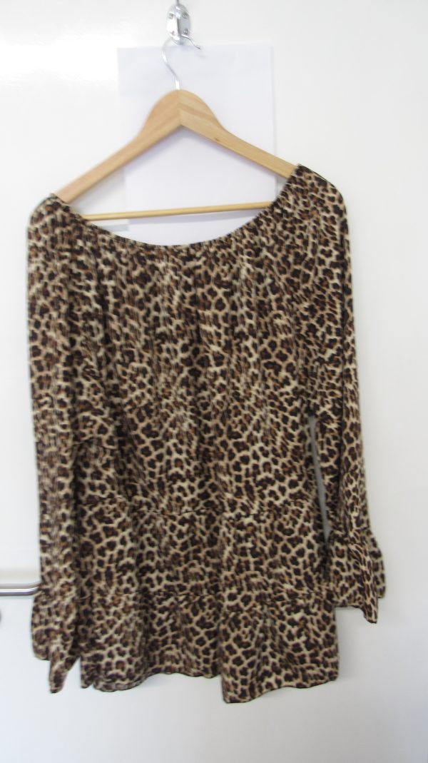 New Ladies Animal Print Frill Top One Size fits sizes 18 20 22 - Image 5