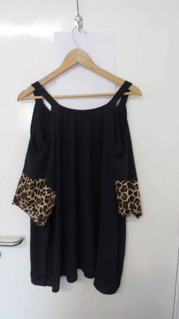 New Ladies Navy Blue Cold Shoulder with animal print trim top One Size fits sizes 18 20 22 - Image 4