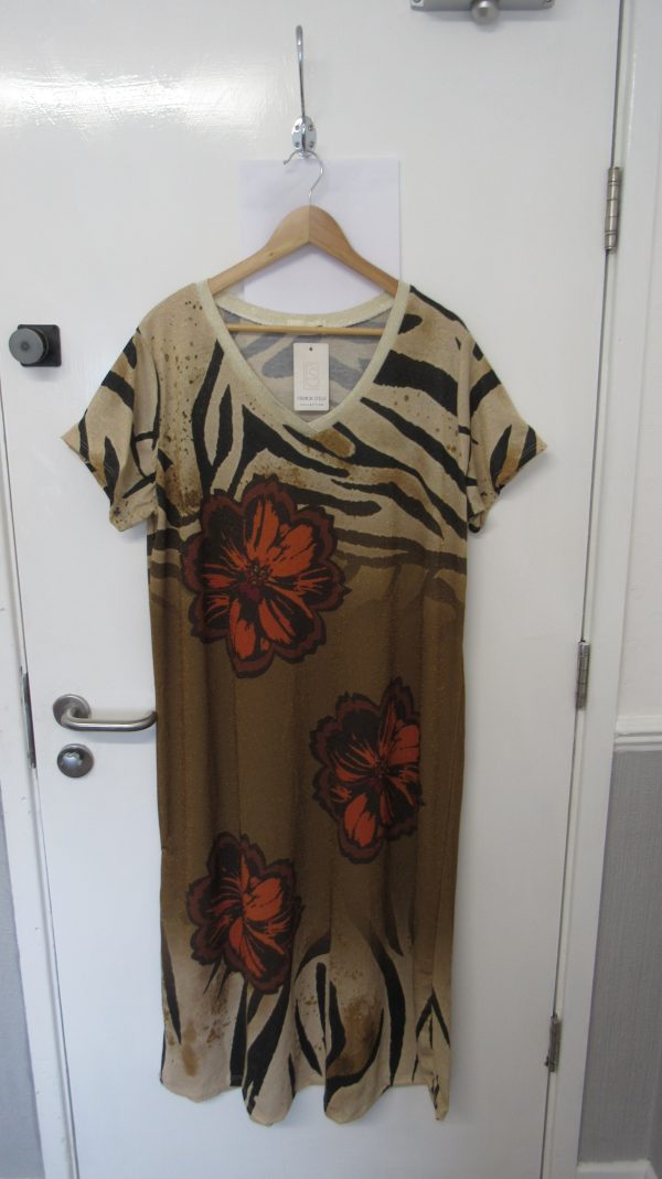 New Ladies Brown Flower Dress One Size fits sizes 14 16 18 20