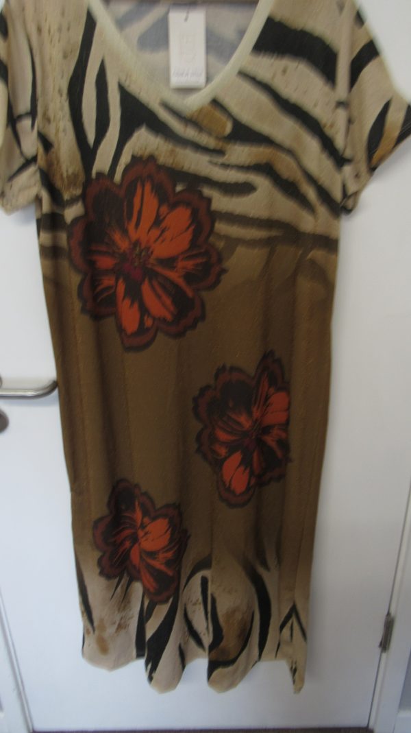 New Ladies Brown Flower Dress One Size fits sizes 14 16 18 20 - Image 4