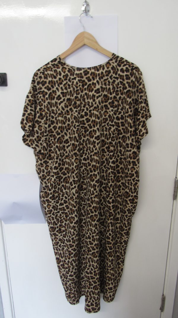 New Ladies V Neck Lighter Brown Animal Print Dress One Size Fits sizes 18 20 22 - Image 7