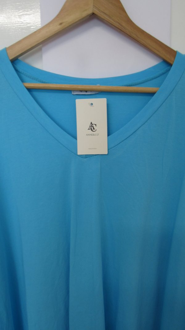 New Ladies Turquoise Blue Plus Size V Neck T-shirt One Size fits sizes 18 20 22 24 - Image 4