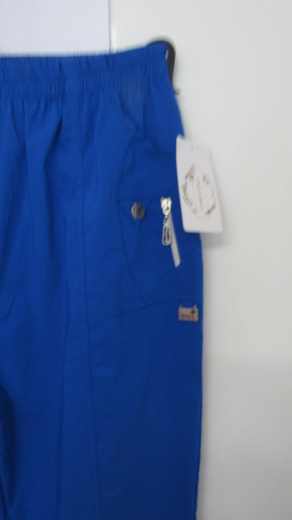 Cherry Berry Royal Blue 3/4 length stretchy trousers Size T5 UK 16 - Image 3
