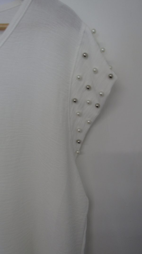 New Ladies White Pearls on the sleeves Tunic Top One Size fits sizes 16 18 20 22 - Image 3