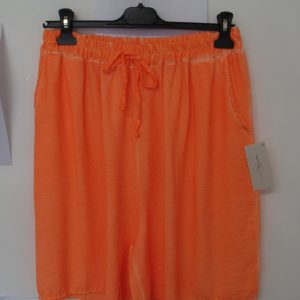 New Ladies Neon Orange Pocket Shorts One size fits sizes 16 18 20 22 Non Returnable