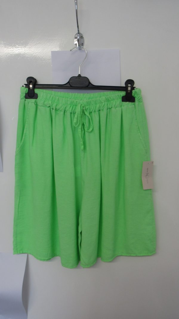 New Ladies Neon Green Pocket Shorts One size fits sizes 16 18 20 22 Non Returnable - Image 2