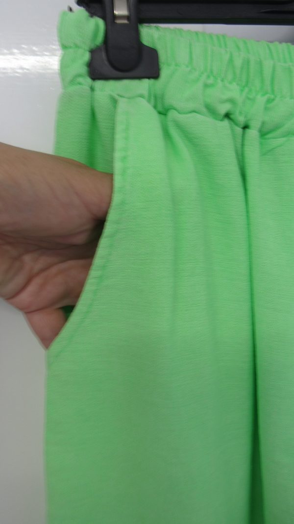 New Ladies Neon Green Pocket Shorts One size fits sizes 16 18 20 22 Non Returnable - Image 5