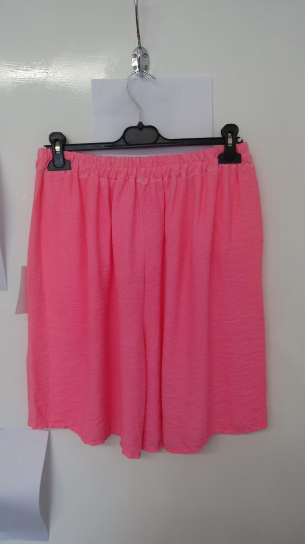 New Ladies Neon Pink Pocket Shorts One size fits sizes 16 18 20 22 Non Returnable - Image 6