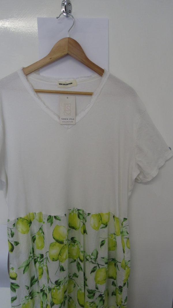 New Ladies White with Lemon print dress Pockets One Size fits sizes 16 18 20 22 - Image 4