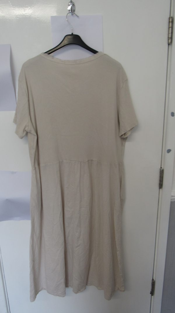 New Ladies Beige dress Pockets One Size fits sizes 16 18 20 22 - Image 5