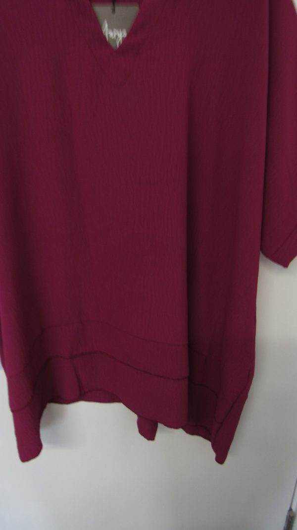 Ladies Women New Magenta Plus Tunic Top One Size fits sizes 18 20 22 24 - Image 4