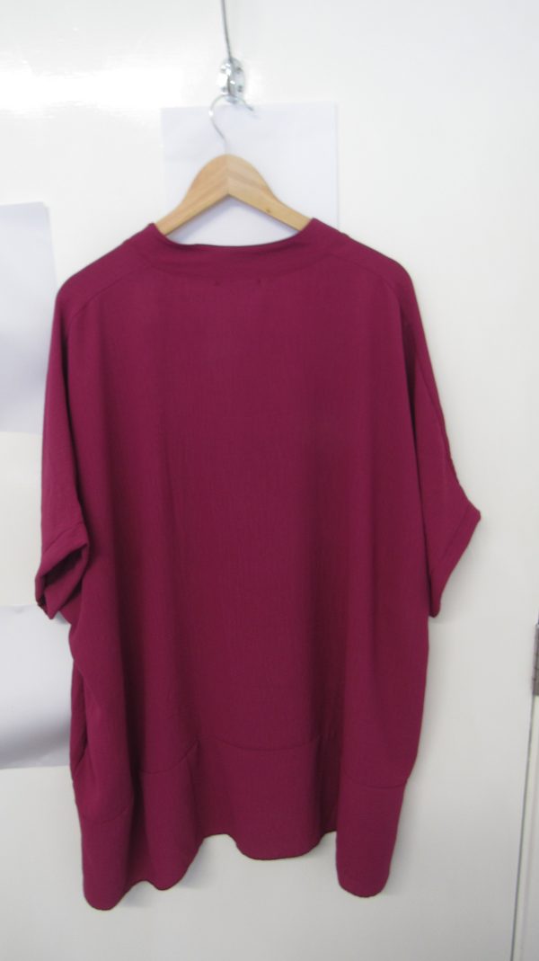 Ladies Women New Magenta Plus Tunic Top One Size fits sizes 18 20 22 24 - Image 7