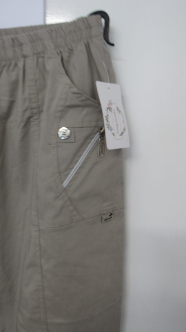 Cherry Berry Beige 3/4 length stretchy trousers Size T8 UK 22 - Image 3