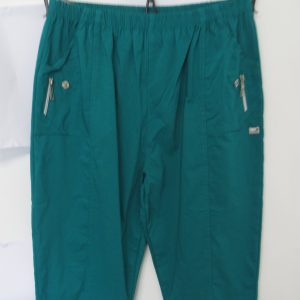 Cherry Berry Jade Green 3/4 length stretchy trousers Size T9 UK 24