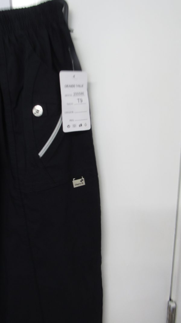 Cherry Berry Navy Blue 3/4 length stretchy trousers Size T9 UK 24 - Image 3