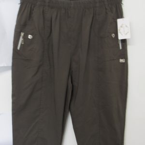 Cherry Berry Mocha 3/4 length stretchy trousers Size T8 UK 22