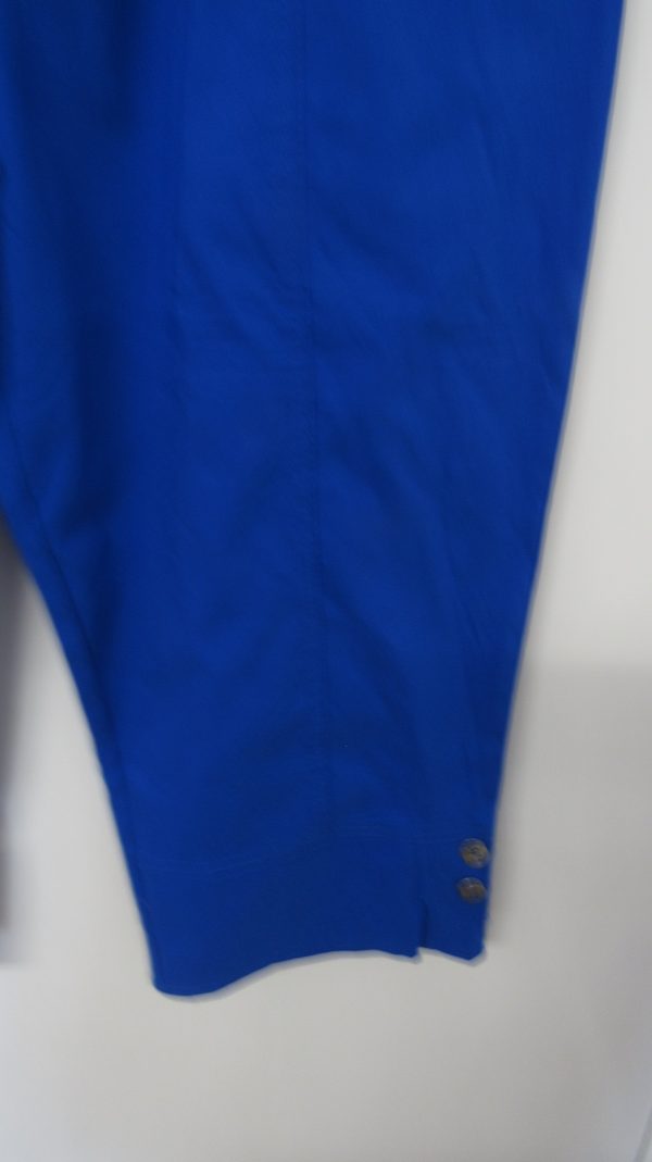 Cherry Berry Royal Blue 3/4 length stretchy trousers Size T9 UK 24 - Image 4