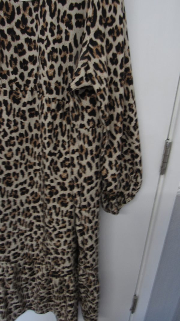 New Ladies Leopard Print Plus Size smock dress - Image 5