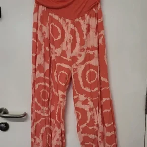 Coral Circle Print Harem Pants One Size fits sizes 14 16 18 NON RETURNABLE