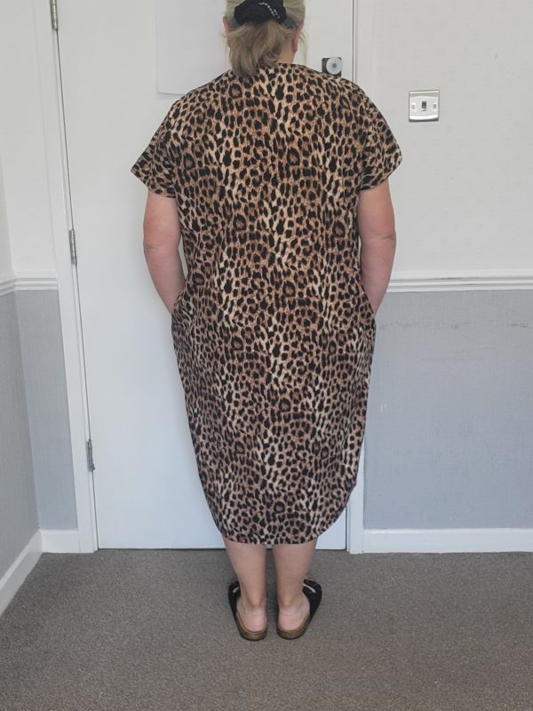 New Ladies V Neck Darker Brown Animal Print Dress One Size Fits sizes 18 20 22 - Image 9