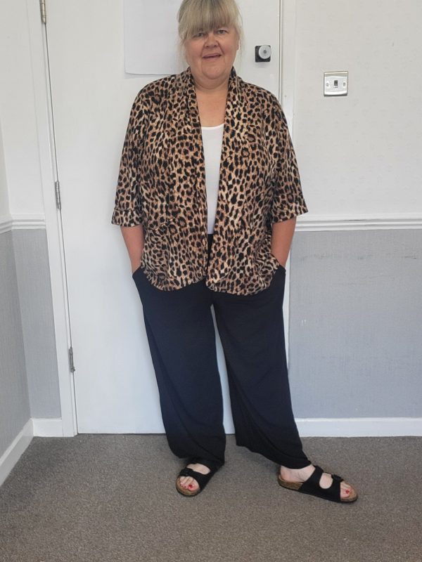 New Ladies Dark Leopard Pocket Lightweight Jacket One Size fits sizes 18 20 22 - Image 8