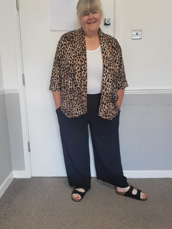 New Ladies Dark Leopard Pocket Lightweight Jacket One Size fits sizes 18 20 22 - Image 9