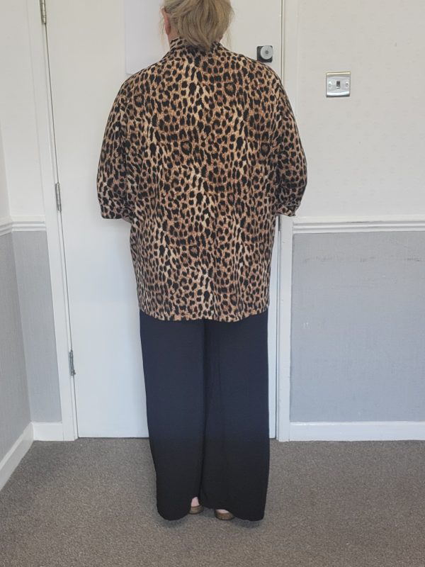New Ladies Dark Leopard Pocket Lightweight Jacket One Size fits sizes 18 20 22 - Image 10
