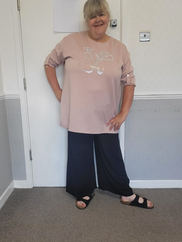 New Ladies Pale Pink Diamante Detailing Top One Size fits sizes 18 20 22 - Image 8