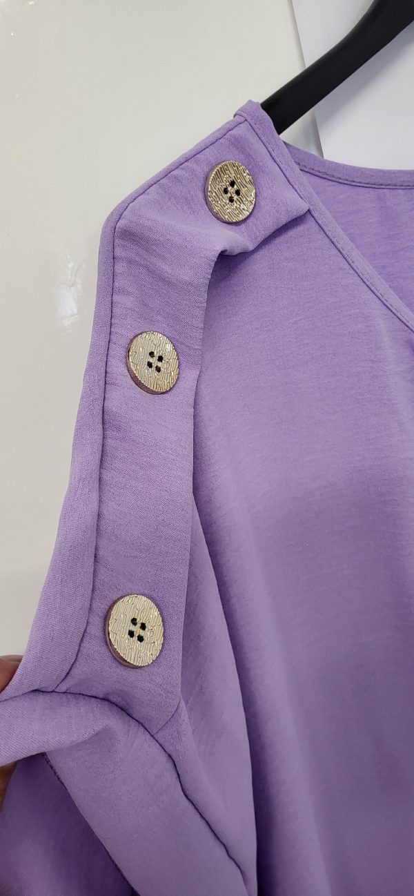 New Ladies Lilac V Neck Knott Top One Size fits sizes 16 18 20 22 - Image 4
