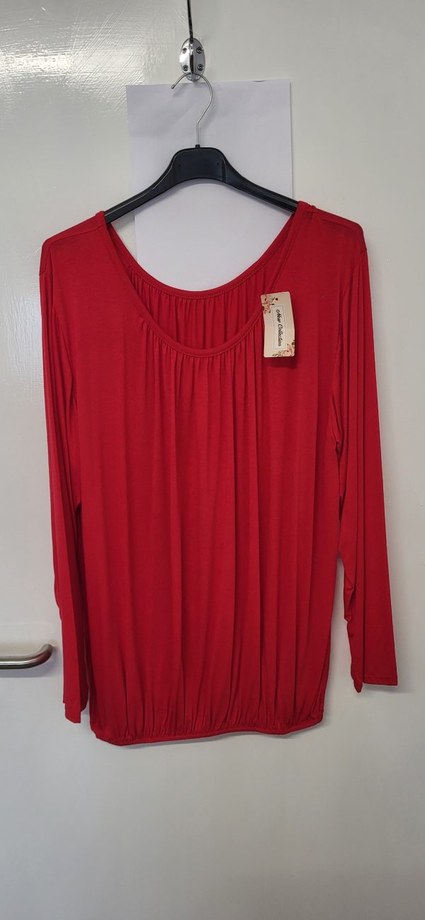 New Ladies Red Long Sleeved One size fits sizes 16 18 20 22 Plus Size