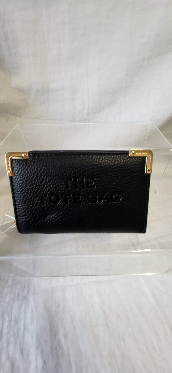 Black tote purse