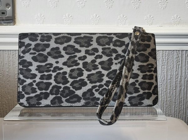 Wristlet Purse Leopard Print Black