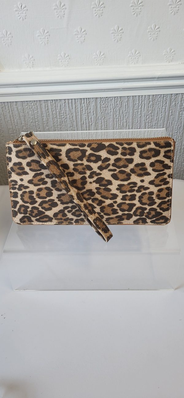 Wristlet Purse Leopard Print Brown - Image 2