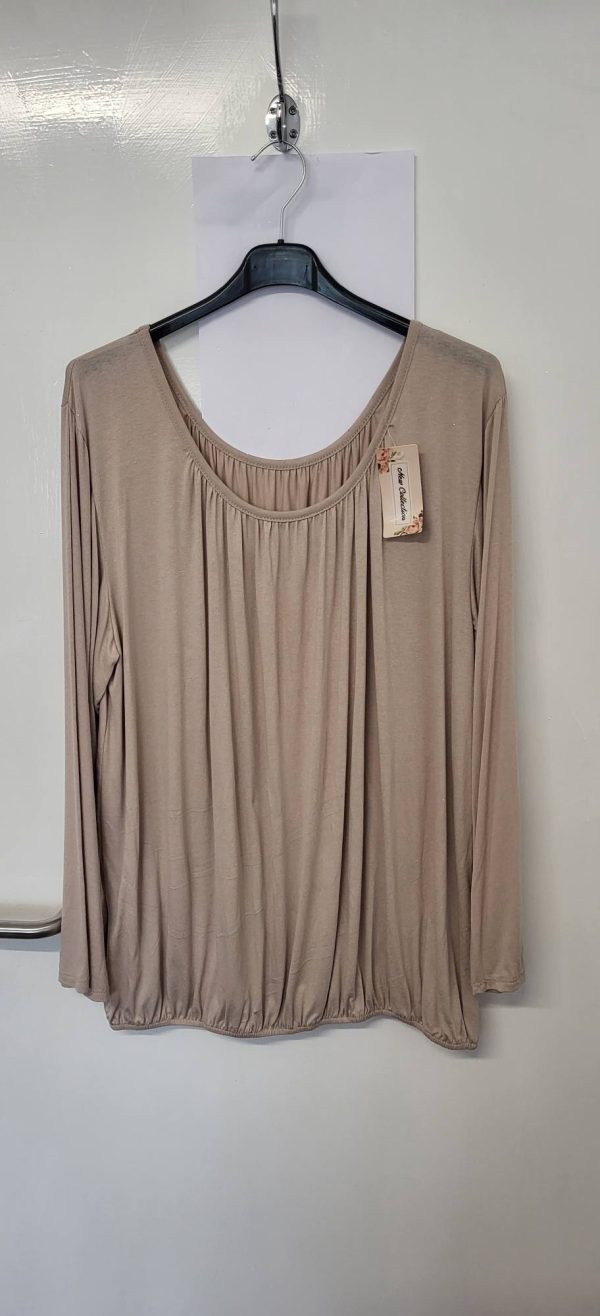 New Ladies Beige Long Sleeved One size fits sizes 16 18 20 22 Plus Size - Image 2