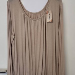 New Ladies Beige Long Sleeved One size fits sizes 16 18 20 22 Plus Size