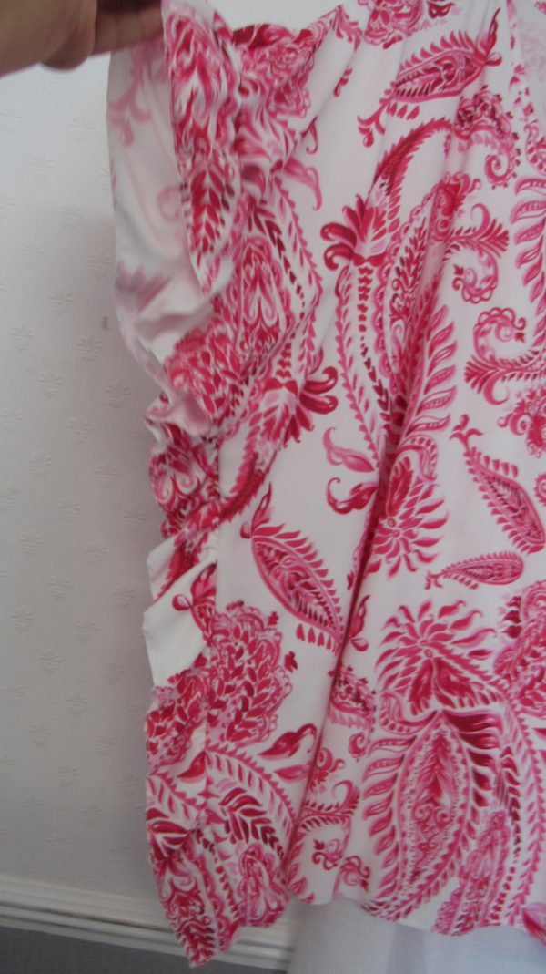 New Ladies Plus Size Cerise Pink Printed 2 Piece Co Ord Set With V Neck Top & Shorts One size fits sizes 18 20 22 Non RETURNABLE - Image 5