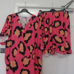 New Ladies Plus Size Cerise Pink Leopard Print 2 Piece Co Ord Set With V Neck Top & Shorts One size fits sizes 18 20 22 Non RETURNABLE