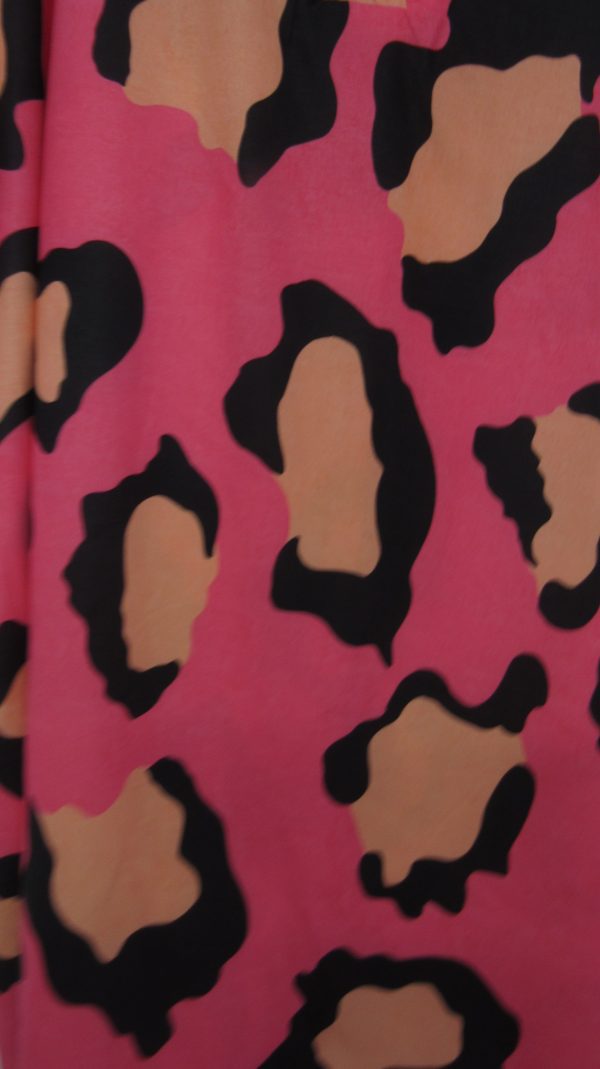 New Ladies Plus Size Cerise Pink Leopard Print 2 Piece Co Ord Set With V Neck Top & Shorts One size fits sizes 18 20 22 Non RETURNABLE - Image 5