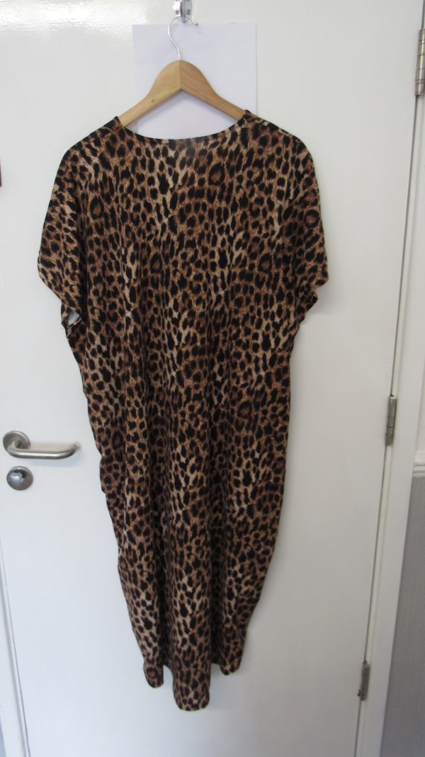 New Ladies V Neck Darker Brown Animal Print Dress One Size Fits sizes 18 20 22 - Image 7