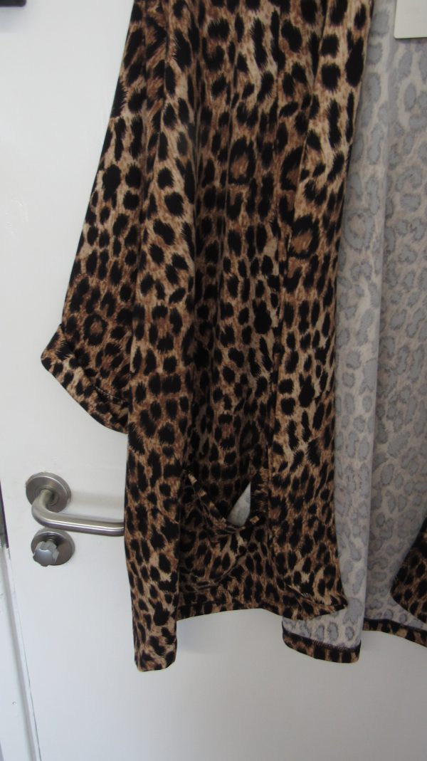 New Ladies Dark Leopard Pocket Lightweight Jacket One Size fits sizes 18 20 22 - Image 4