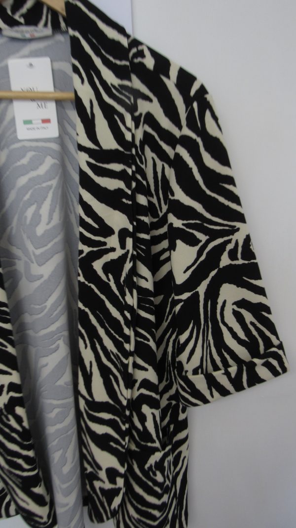 New Ladies Zebra Print Pocket Lightweight Jacket One Size fits sizes 14 16 18 20 - Image 3