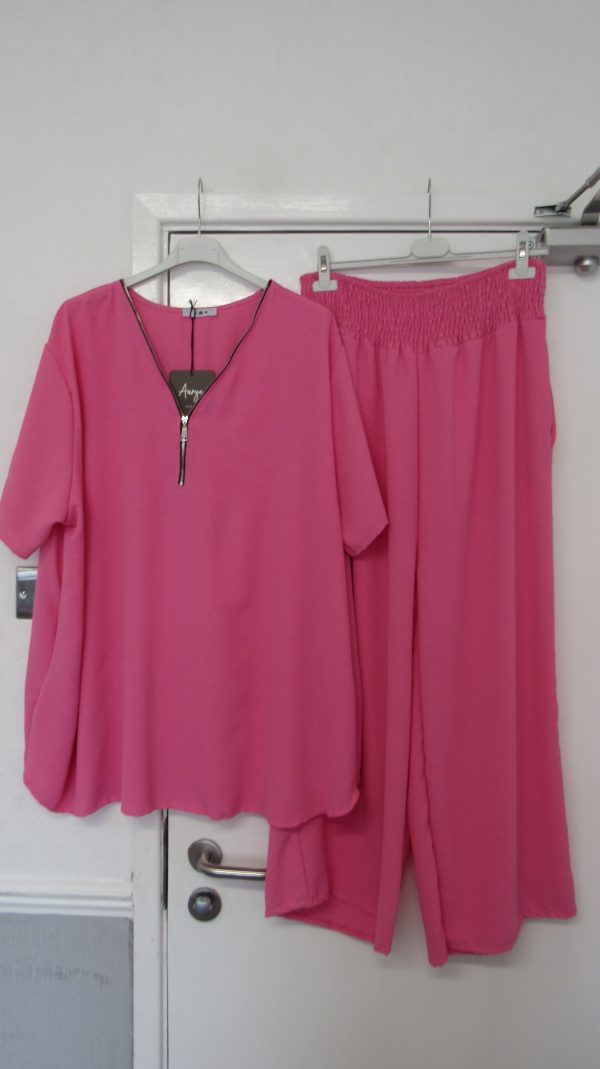 New Ladies Plus Size Cerise Pink 2 Piece Co Ord Set With V Neck Top & Trousers One size fits sizes 18 20 22 NON RETURNABLE
