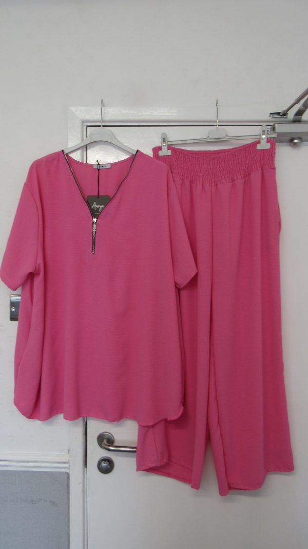New Ladies Plus Size Cerise Pink 2 Piece Co Ord Set With V Neck Top & Trousers One size fits sizes 18 20 22 NON RETURNABLE - Image 2