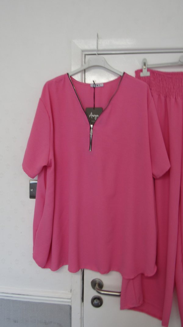 New Ladies Plus Size Cerise Pink 2 Piece Co Ord Set With V Neck Top & Trousers One size fits sizes 18 20 22 NON RETURNABLE - Image 3